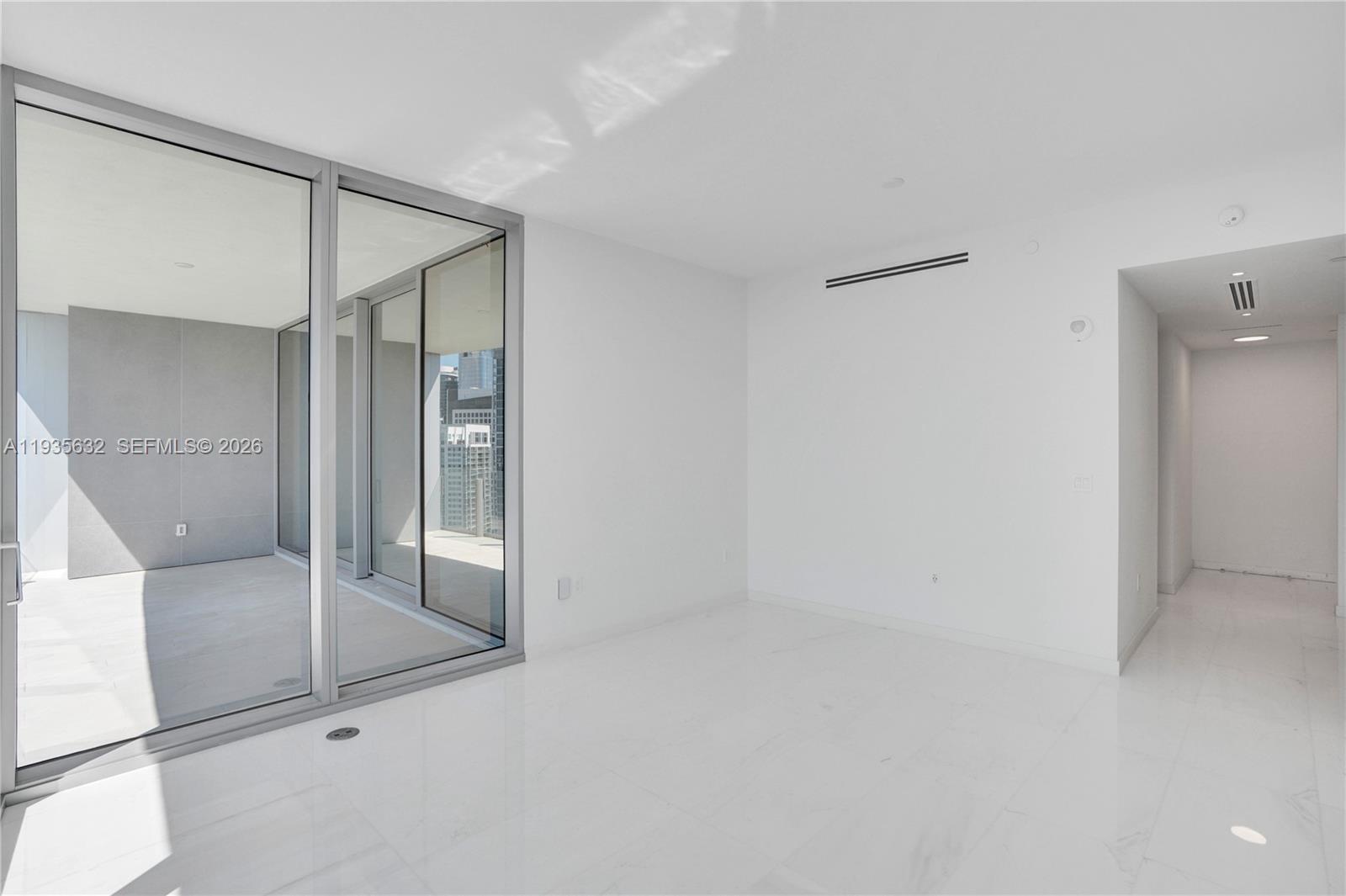 ASTON MARTIN RESIDENCES - Residential