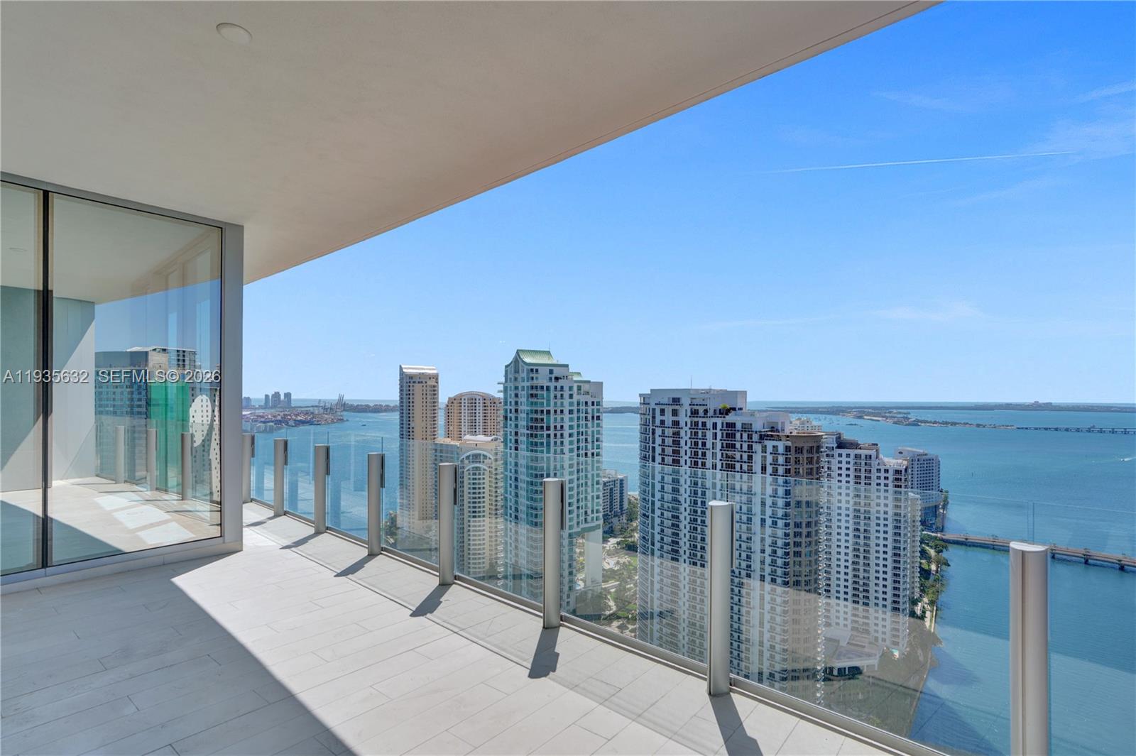 ASTON MARTIN RESIDENCES - Residential