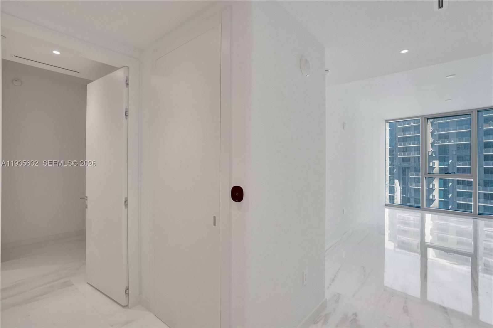 ASTON MARTIN RESIDENCES - Residential