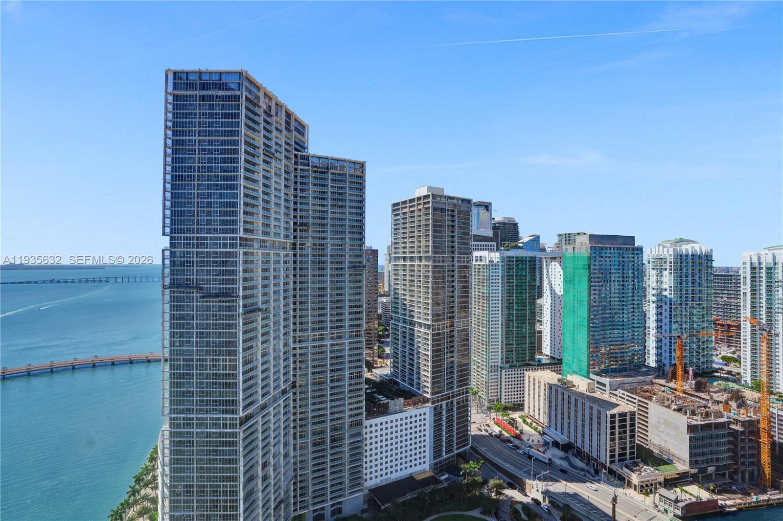 ASTON MARTIN RESIDENCES - Residential