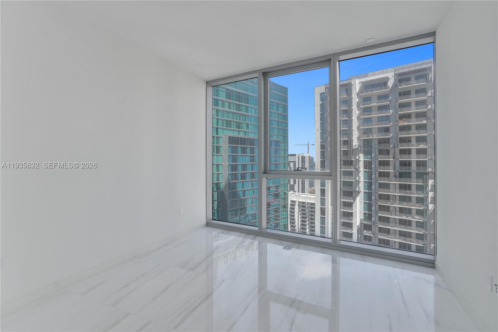 ASTON MARTIN RESIDENCES - Residential