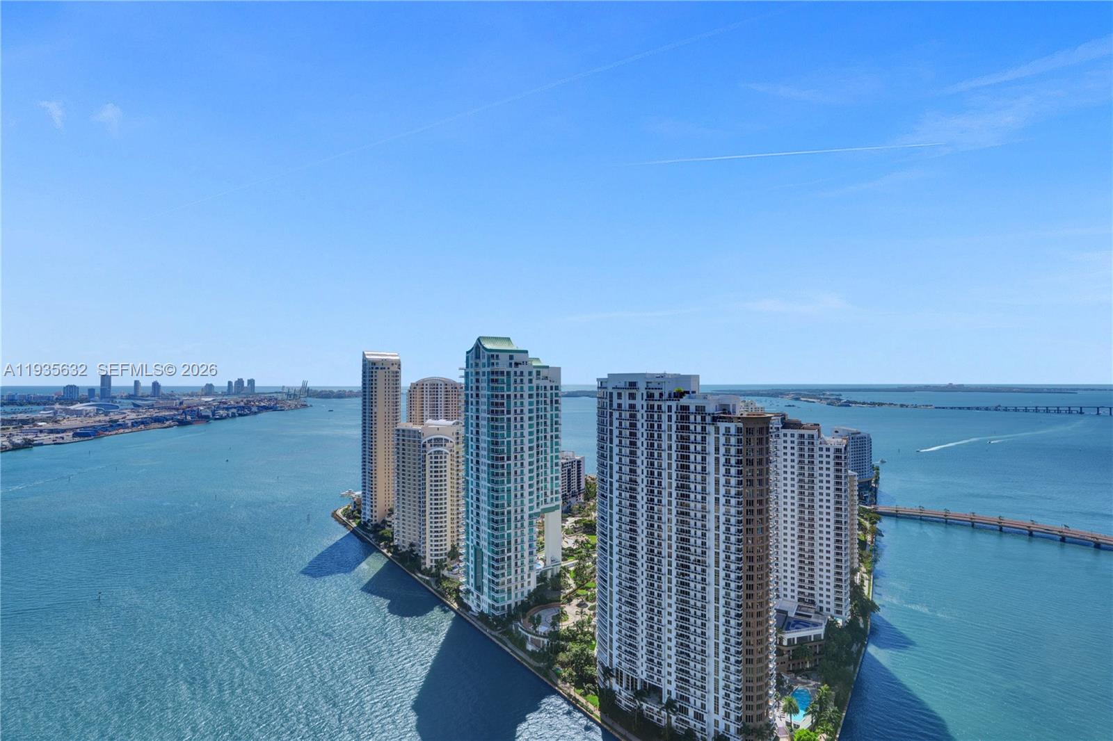 ASTON MARTIN RESIDENCES - Residential