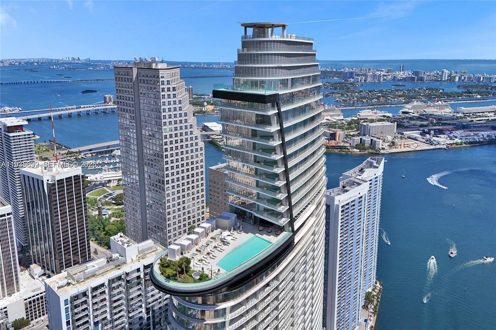 ASTON MARTIN RESIDENCES - Residential