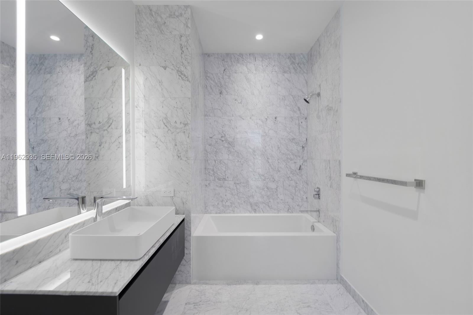 Vita at Grove Isle - Residential