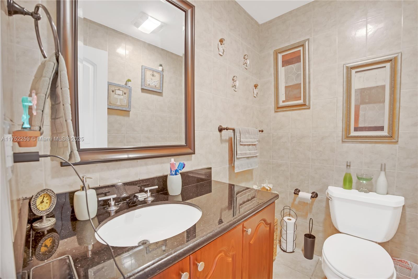SEAGRAPE VILLAGE CONDO - Residential
