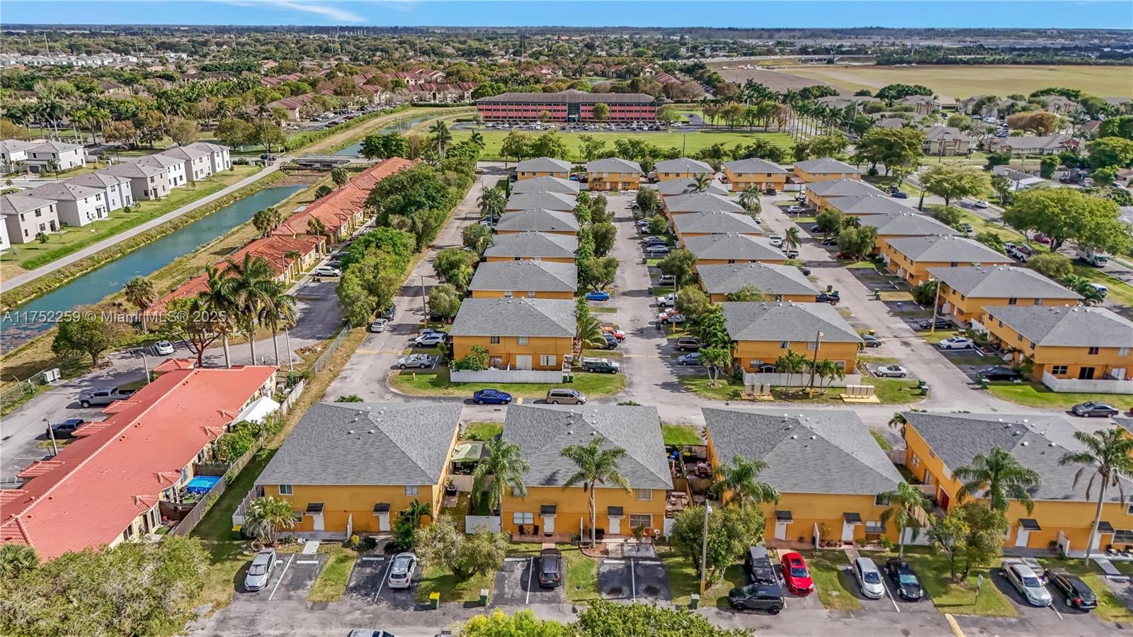 SEAGRAPE VILLAGE CONDO - Residential