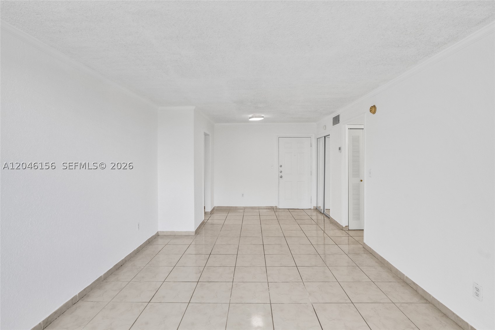 LAS ESTRELLAS CONDO - Residential