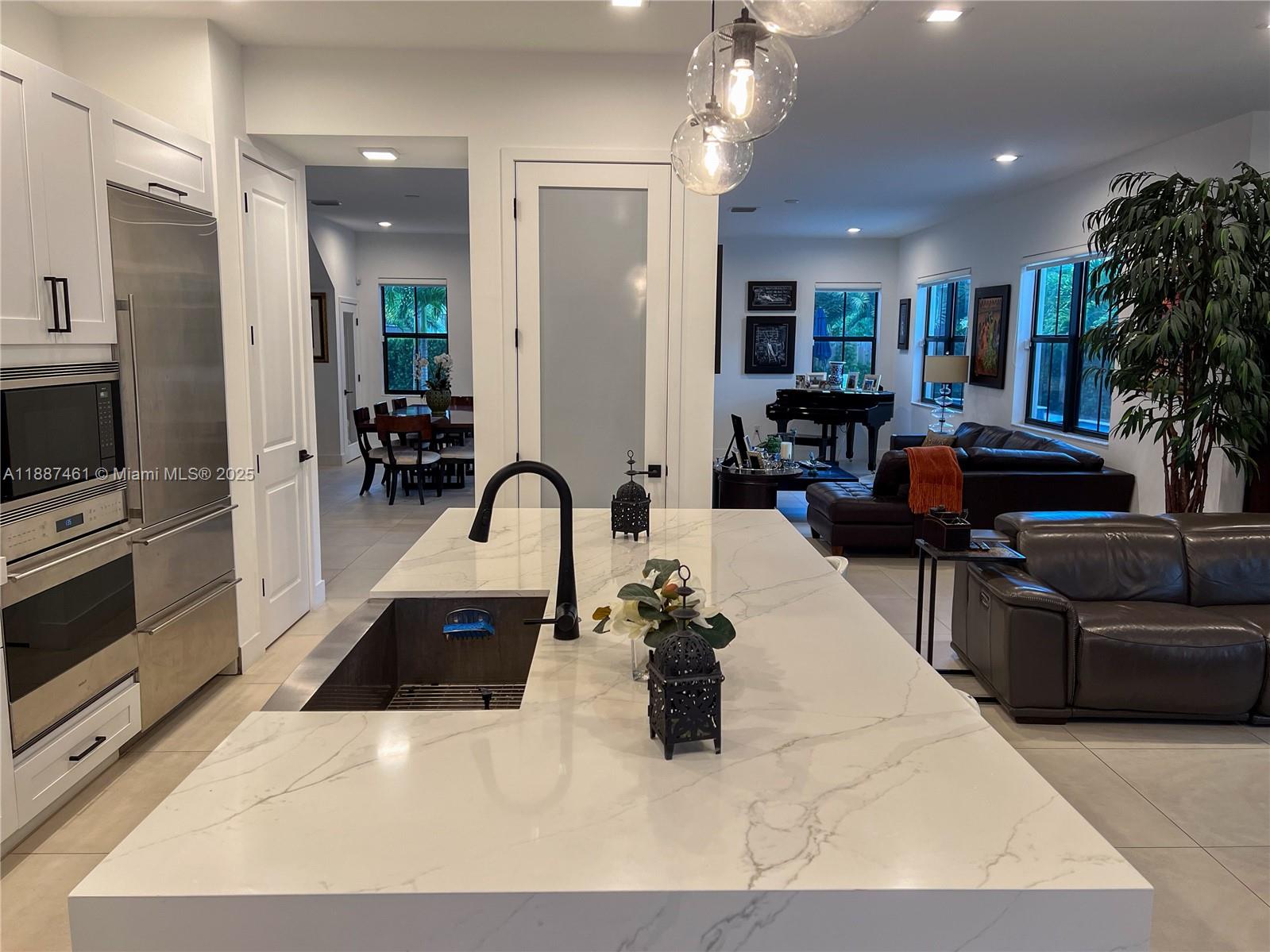 LEGACY GRAND - Residential
