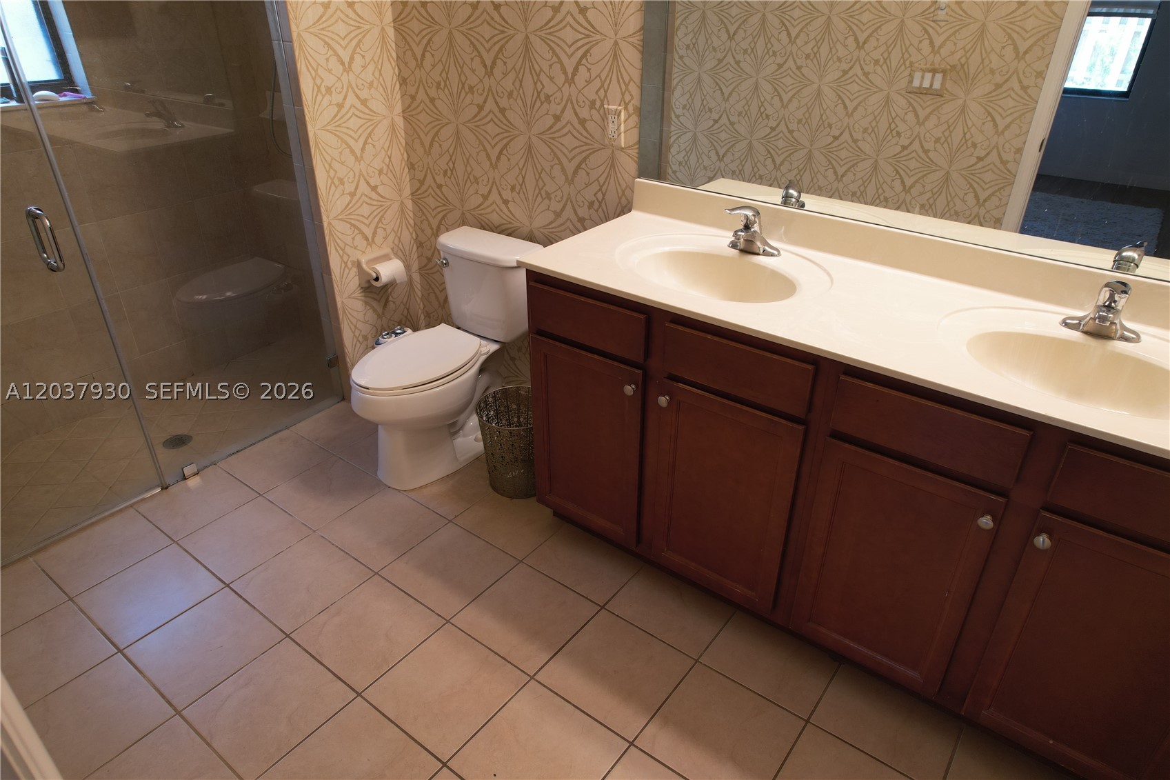 VENETIAN PARC WEST - Residential Lease