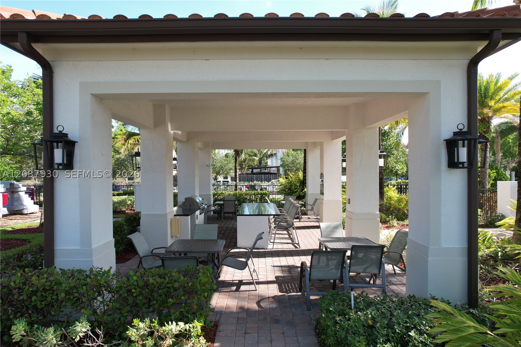 VENETIAN PARC WEST - Residential Lease