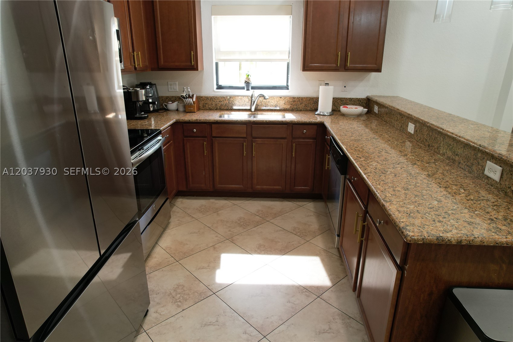 VENETIAN PARC WEST - Residential Lease