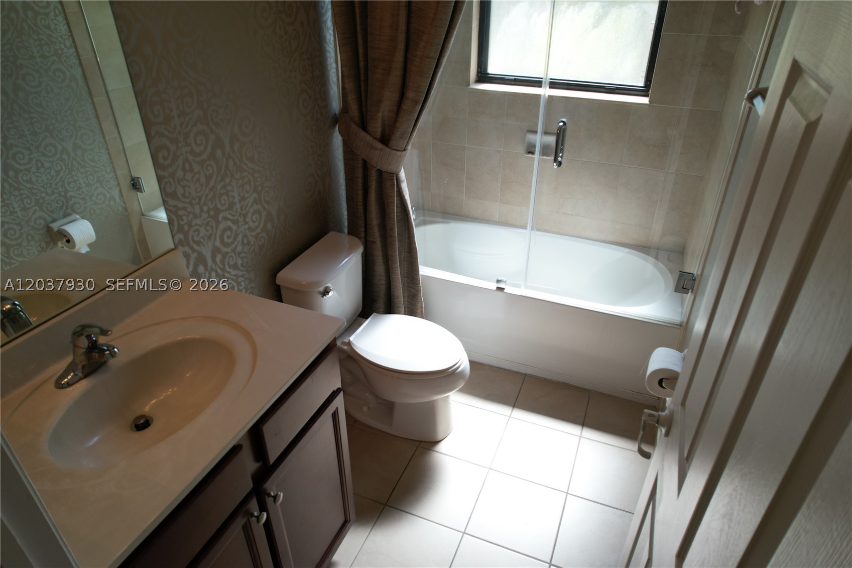 VENETIAN PARC WEST - Residential Lease
