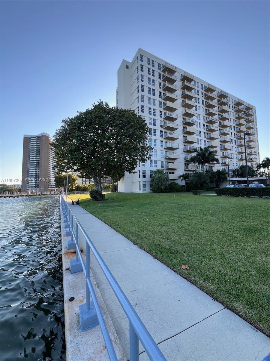 CLIPPER CONDO NO 1 - Residential