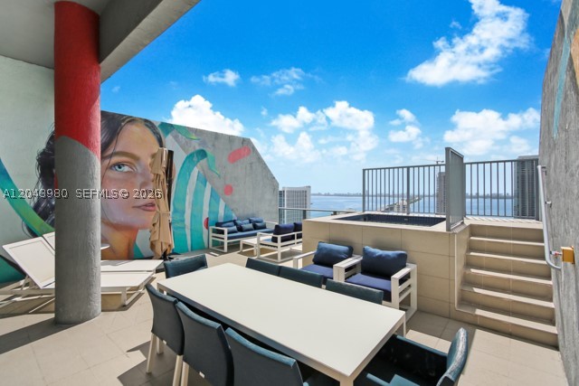 3401 MIDTOWN CONDO - Residential