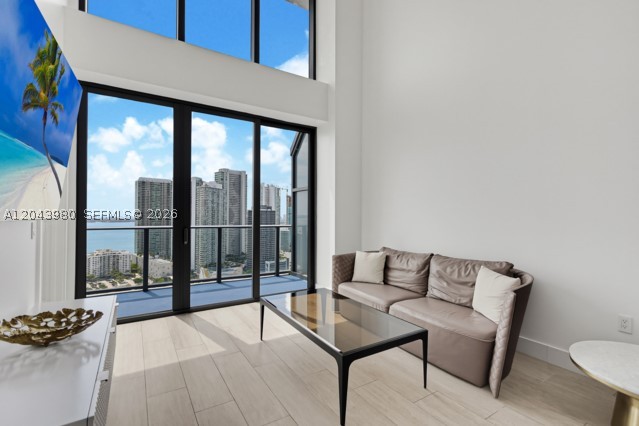 3401 MIDTOWN CONDO - Residential