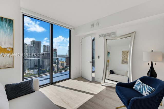 3401 MIDTOWN CONDO - Residential