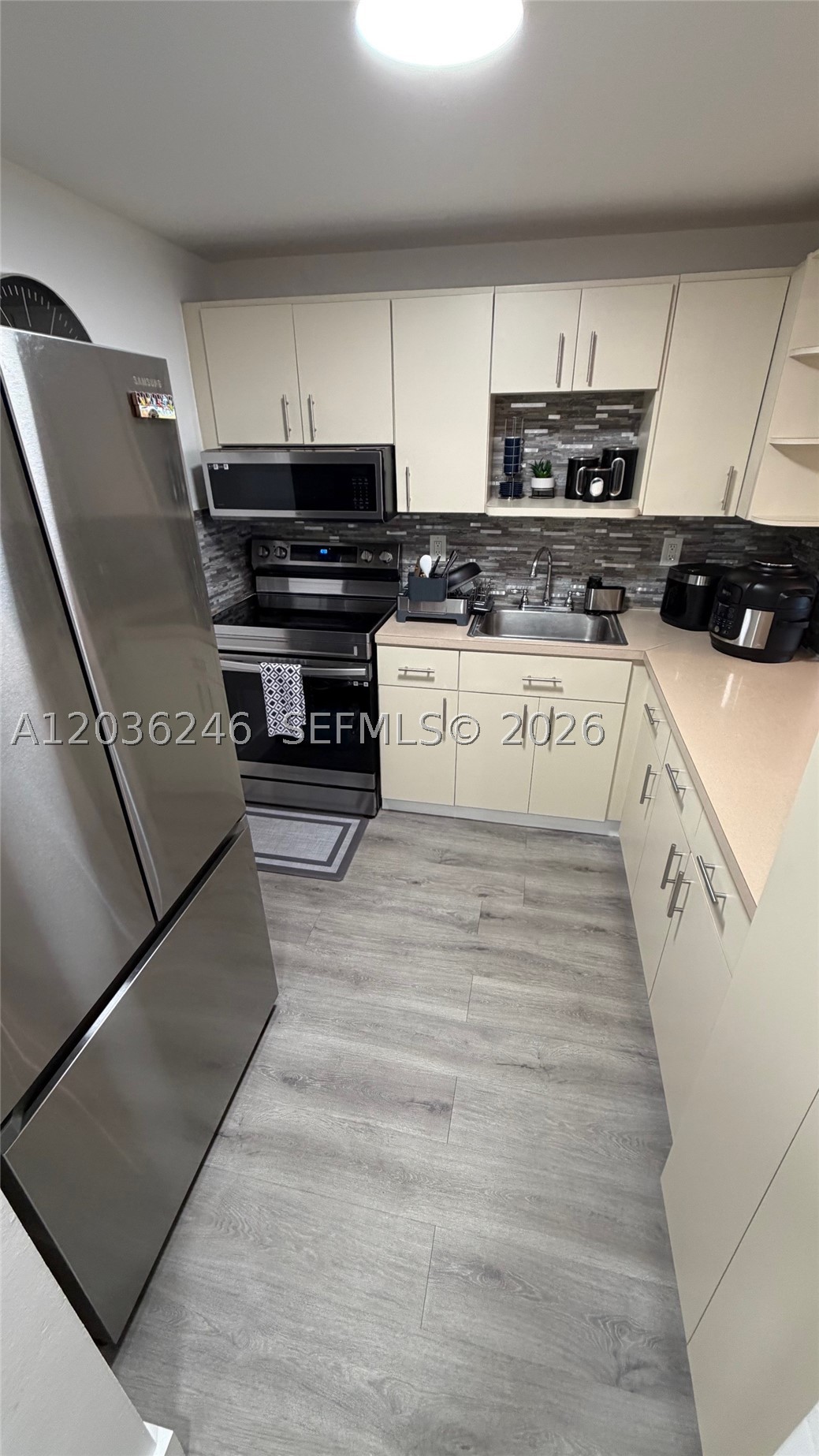 IMPERIAL TERRACES CONDO - Residential