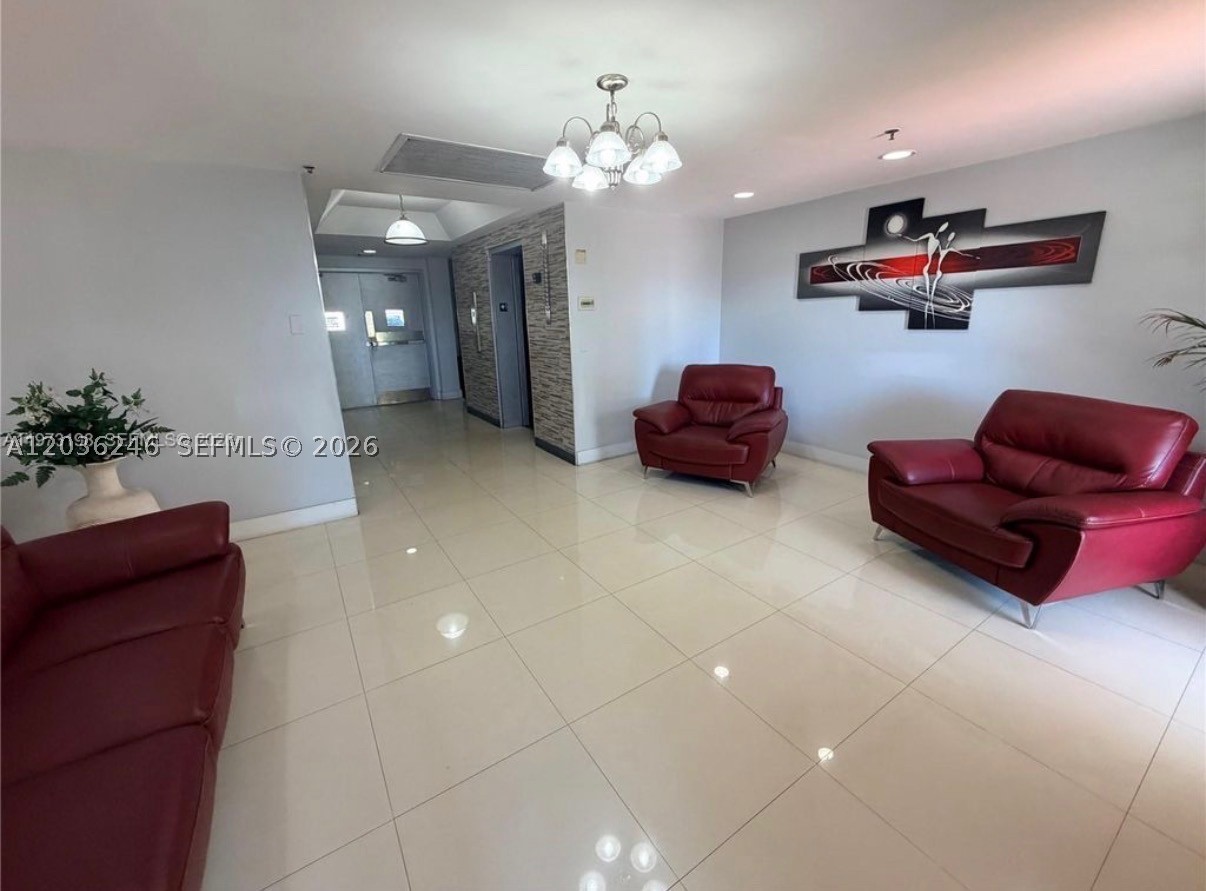 IMPERIAL TERRACES CONDO - Residential