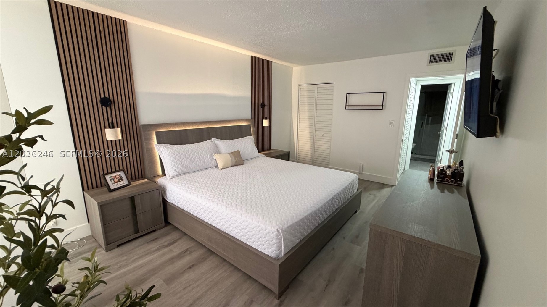 IMPERIAL TERRACES CONDO - Residential