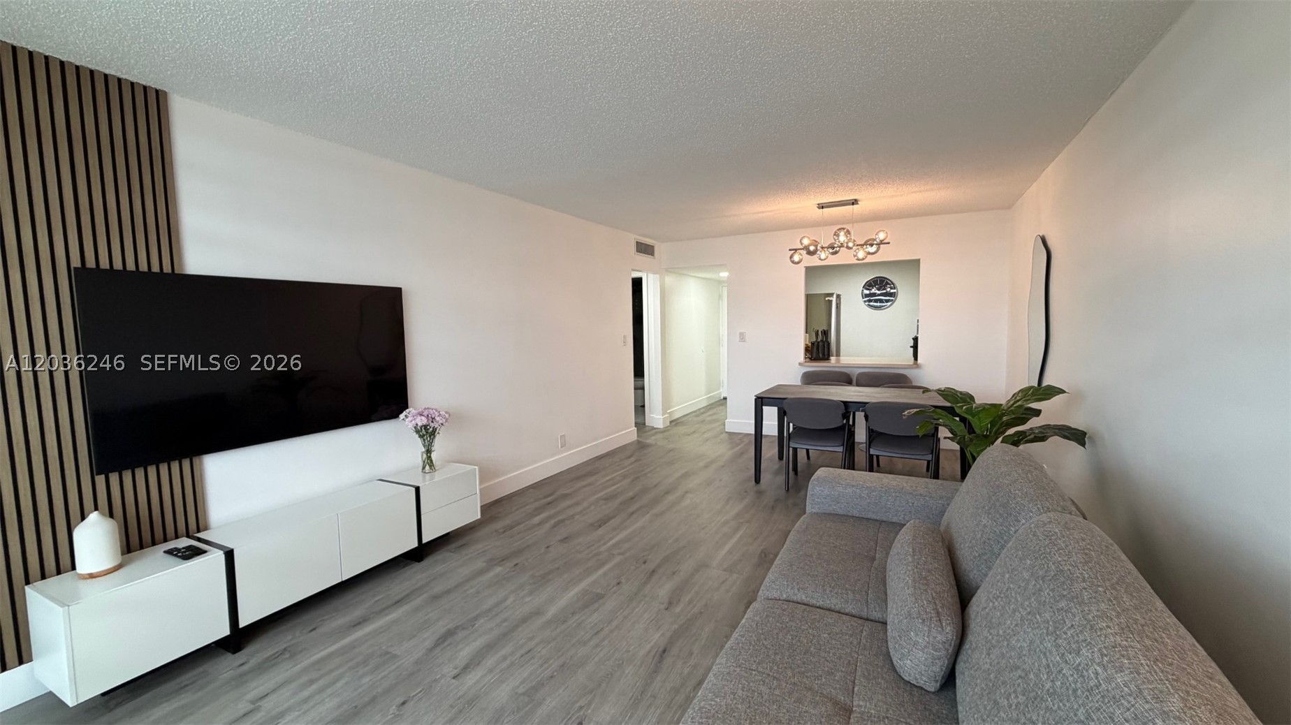 IMPERIAL TERRACES CONDO - Residential