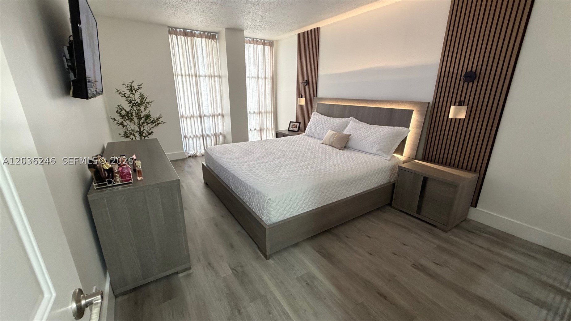 IMPERIAL TERRACES CONDO - Residential