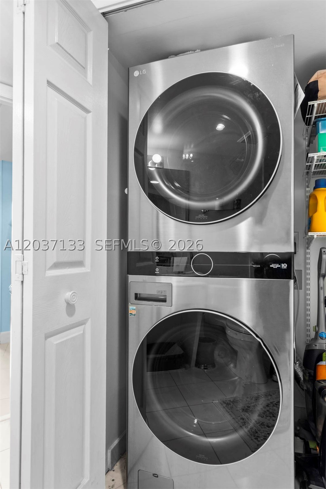 MYSTIC POINTE TOWER 400 C - Residential