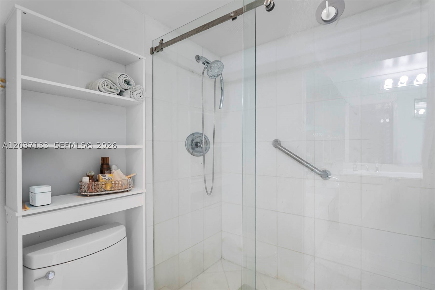 MYSTIC POINTE TOWER 400 C - Residential