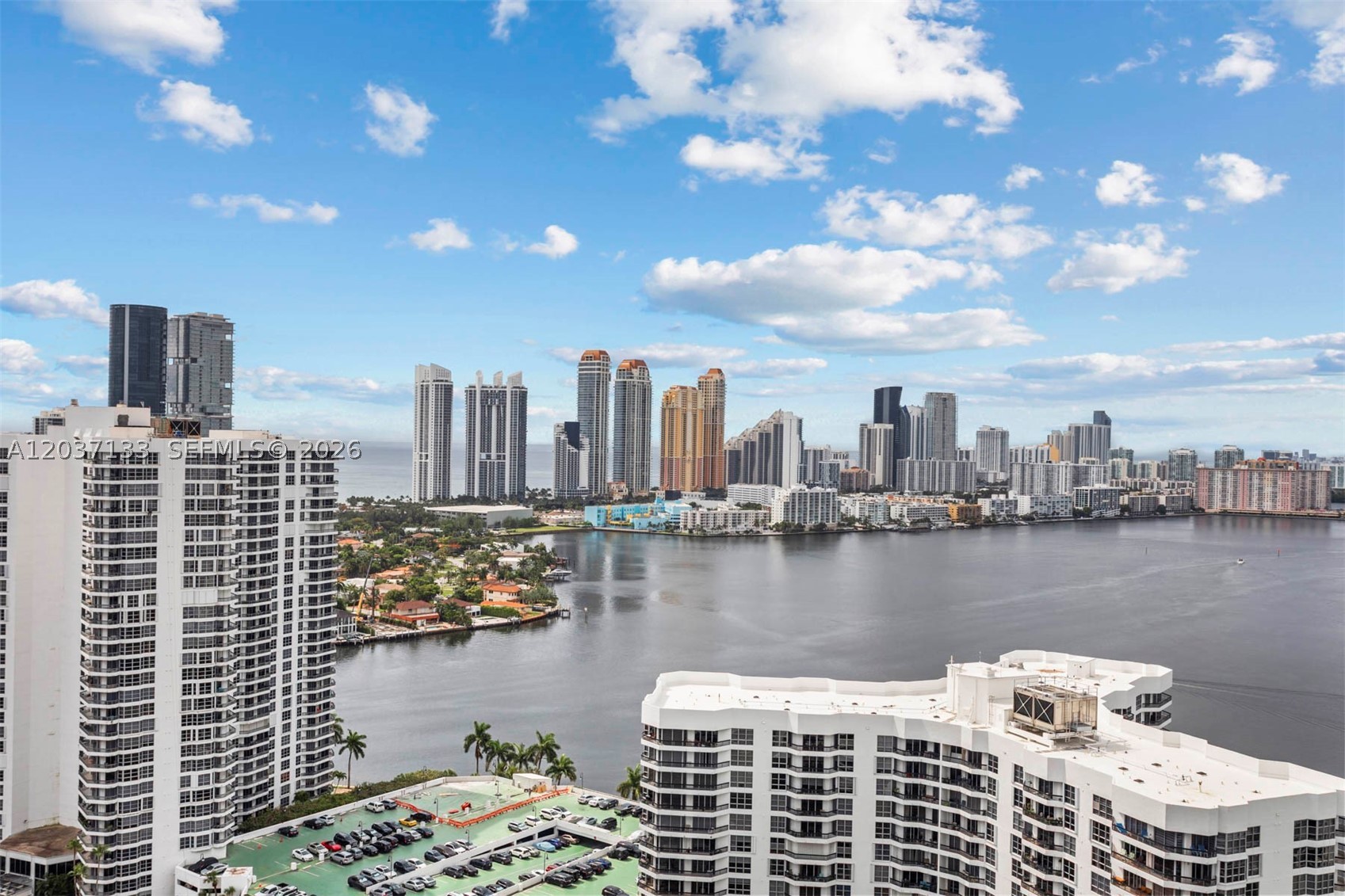 MYSTIC POINTE TOWER 400 C - Residential