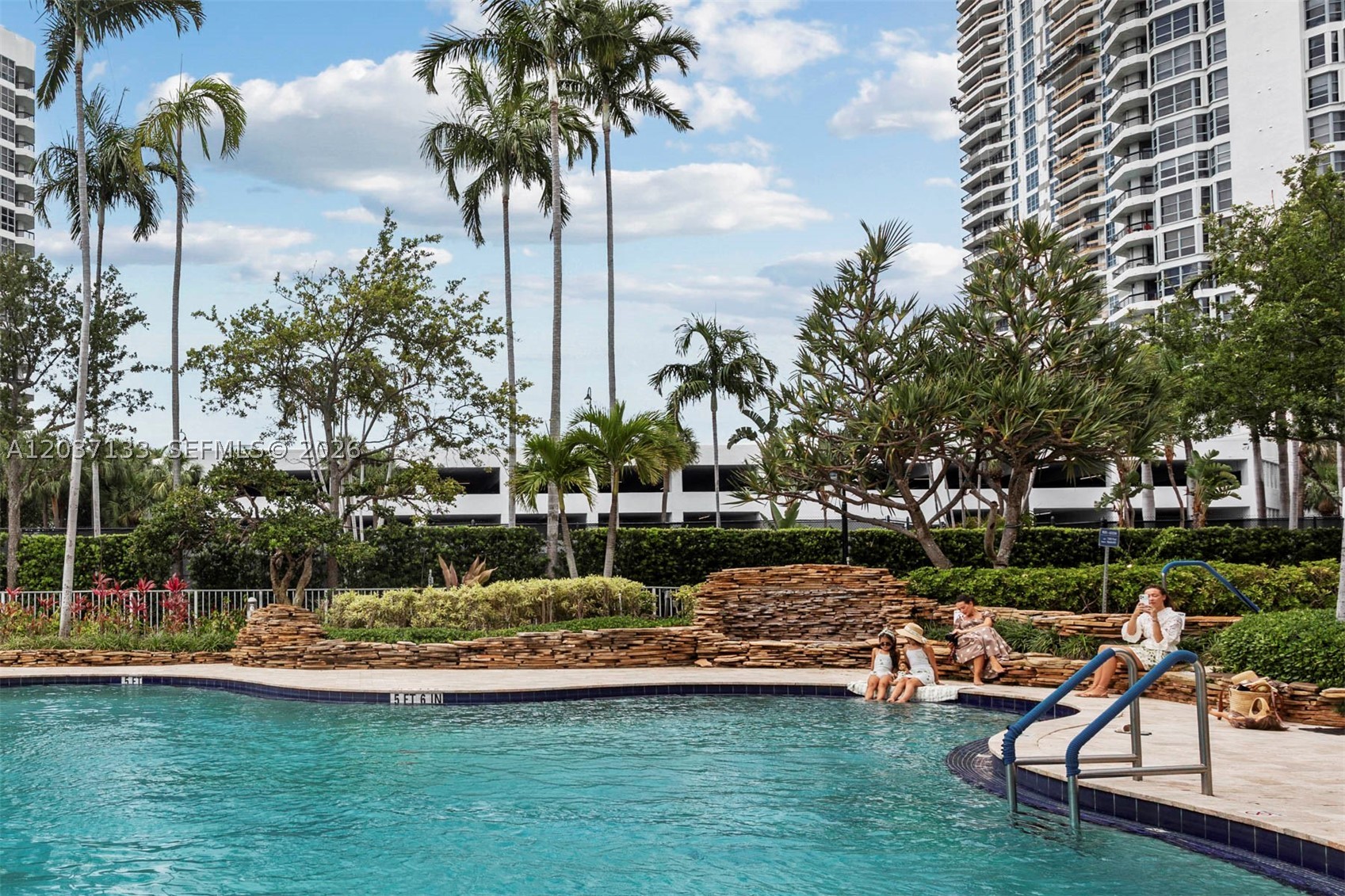 MYSTIC POINTE TOWER 400 C - Residential