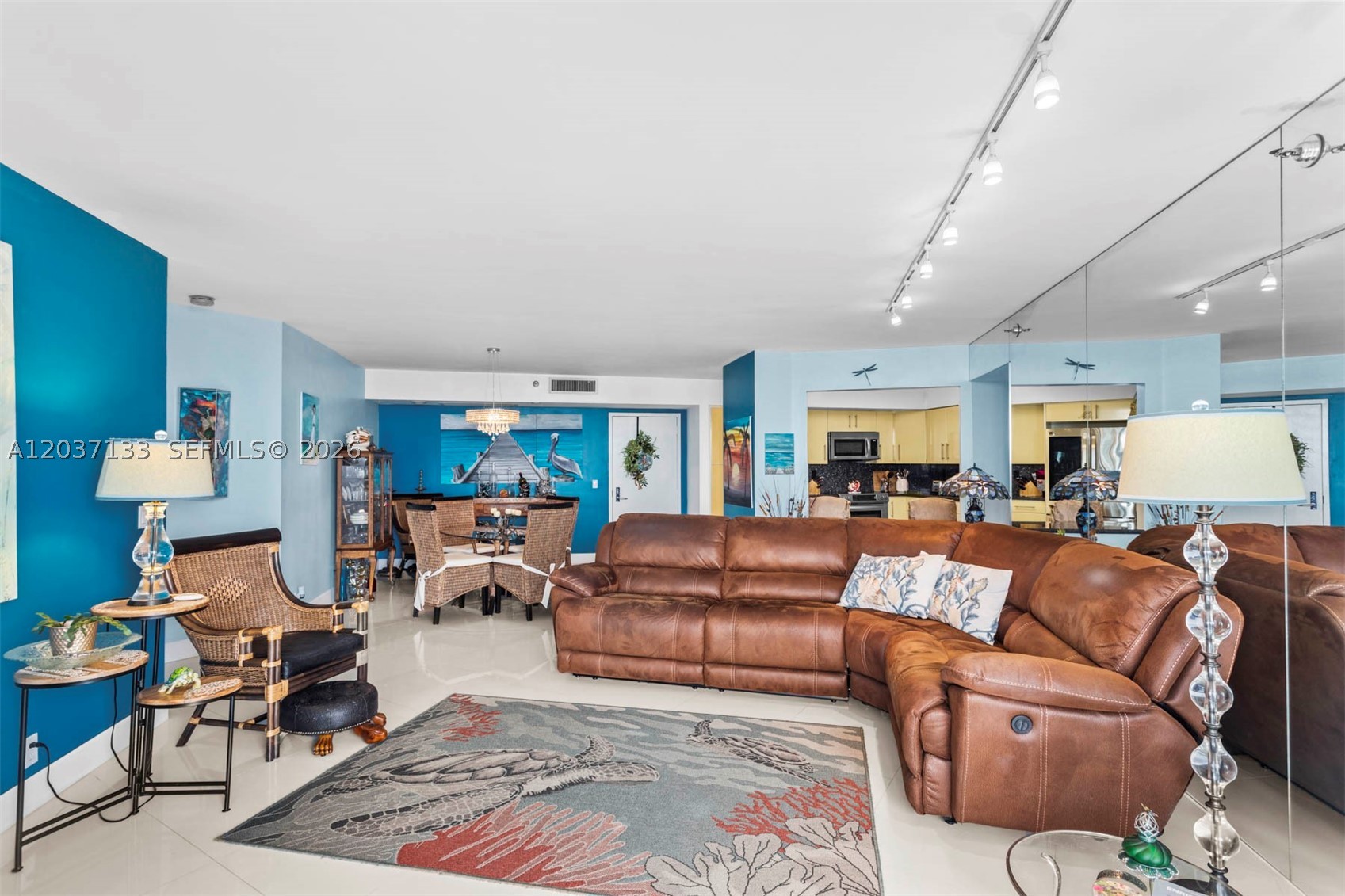 MYSTIC POINTE TOWER 400 C - Residential