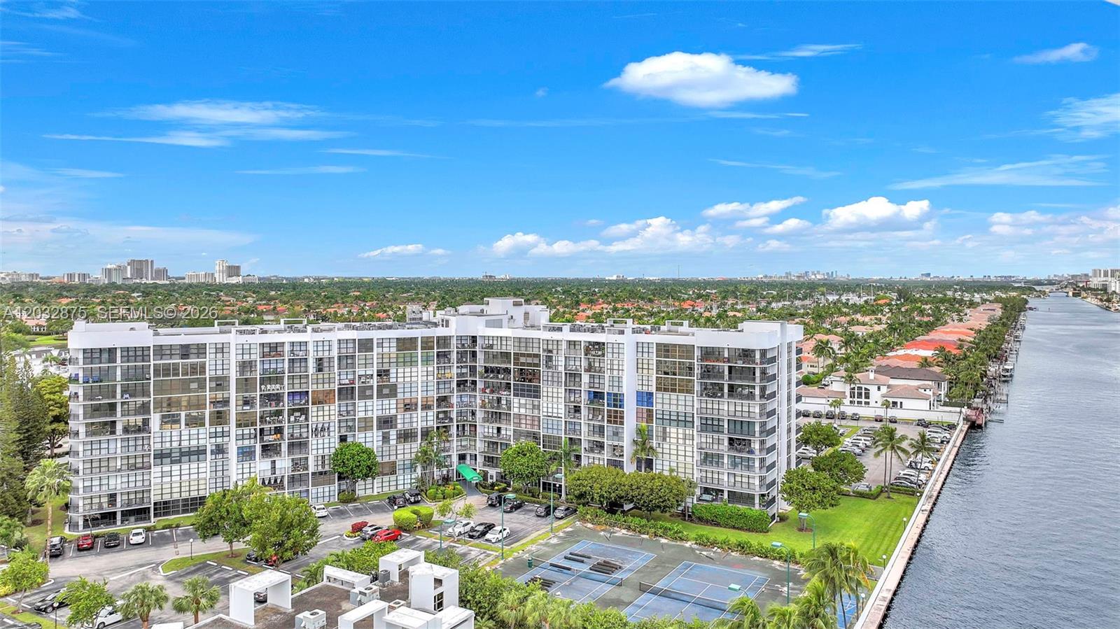 OCEANVIEW PARK CONDO - Residential Lease