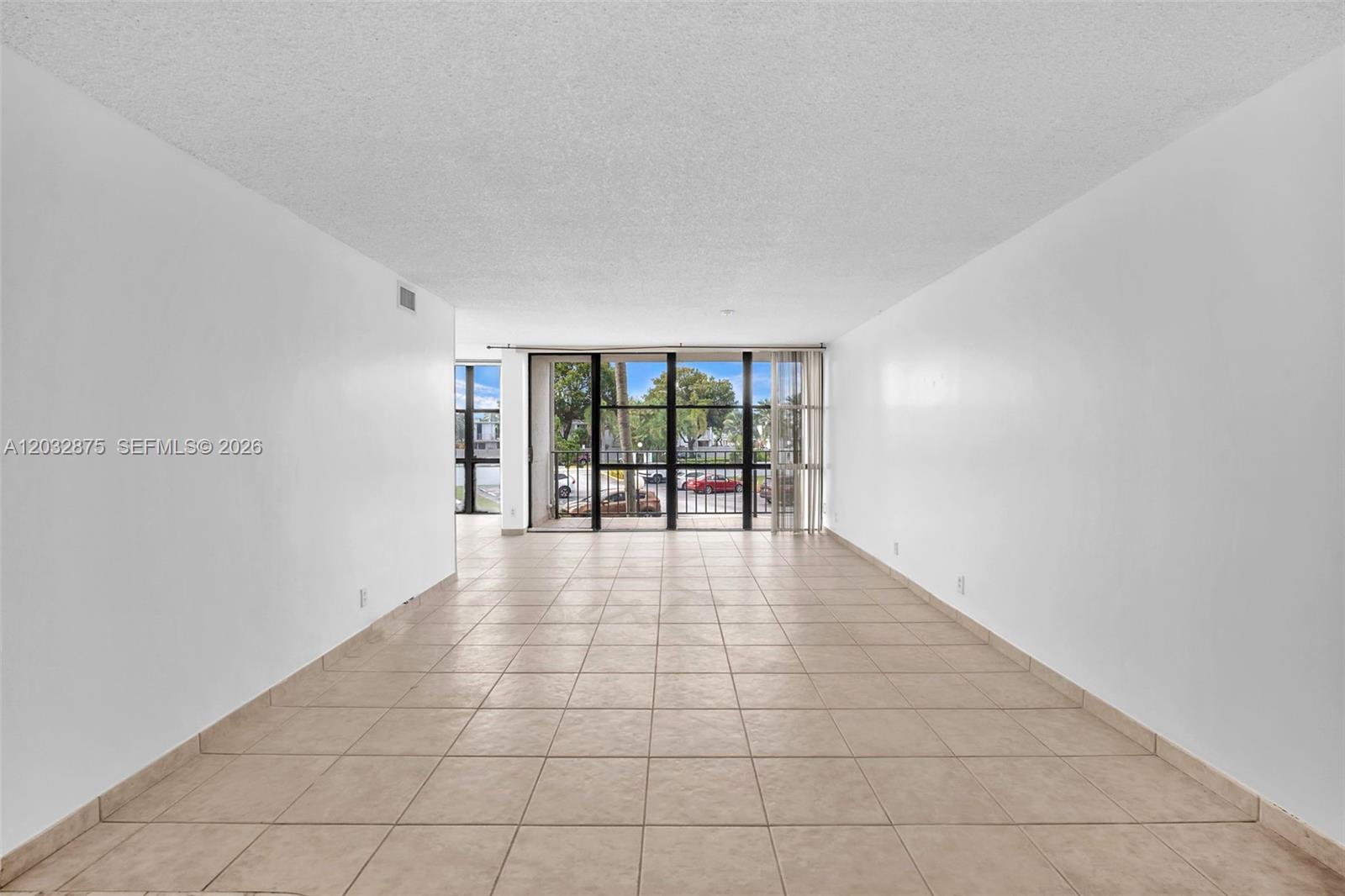OCEANVIEW PARK CONDO - Residential Lease