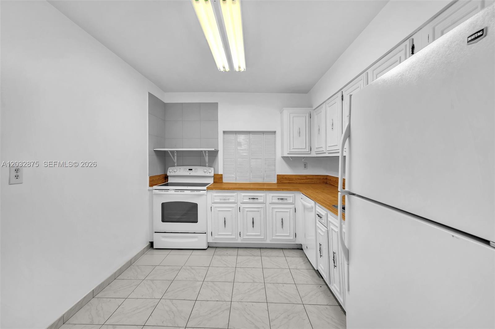 OCEANVIEW PARK CONDO - Residential Lease