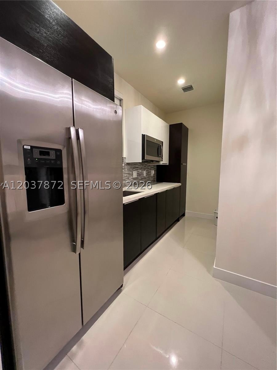 LANDMARK AT DORAL - Residential Lease