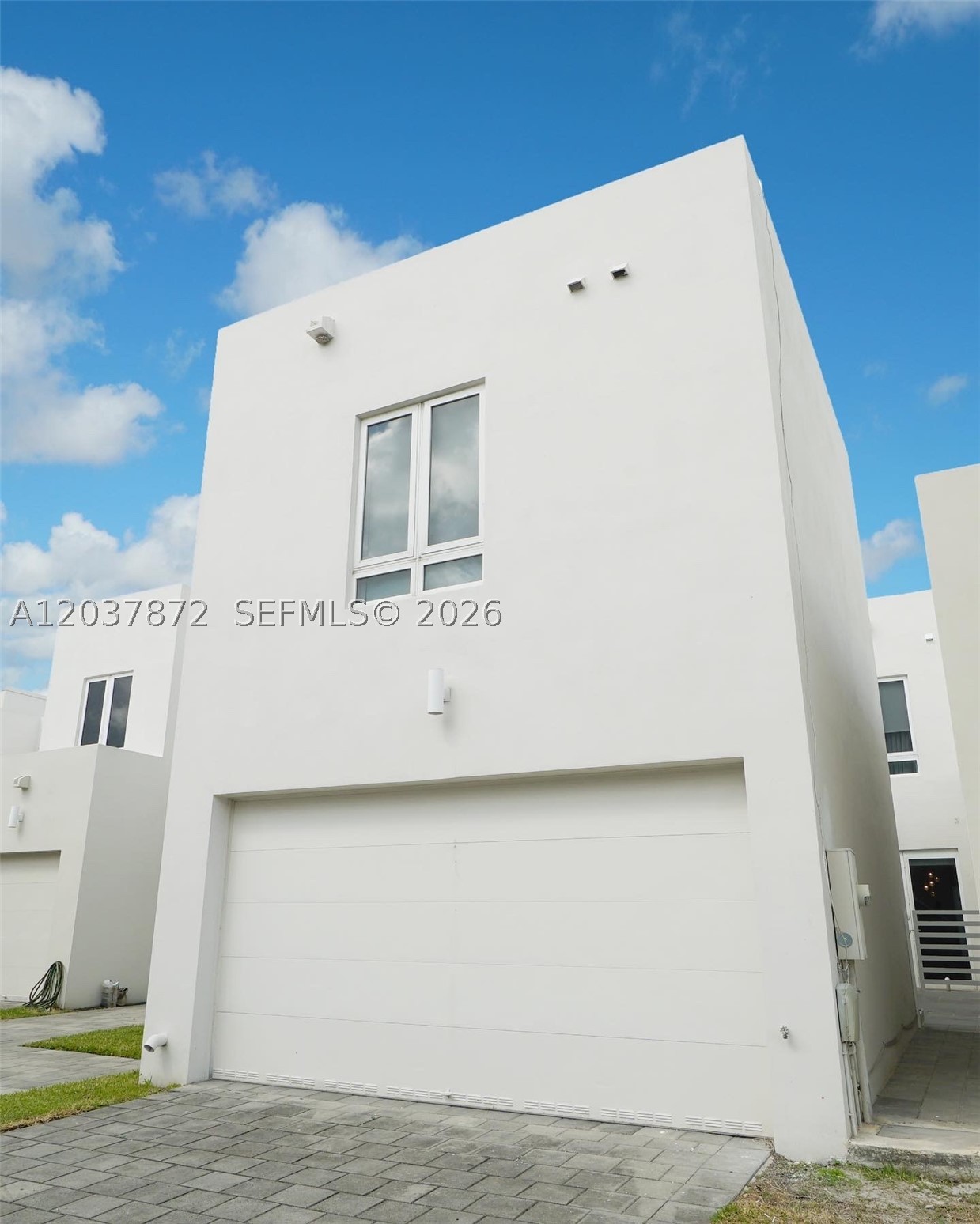 LANDMARK AT DORAL - Residential Lease