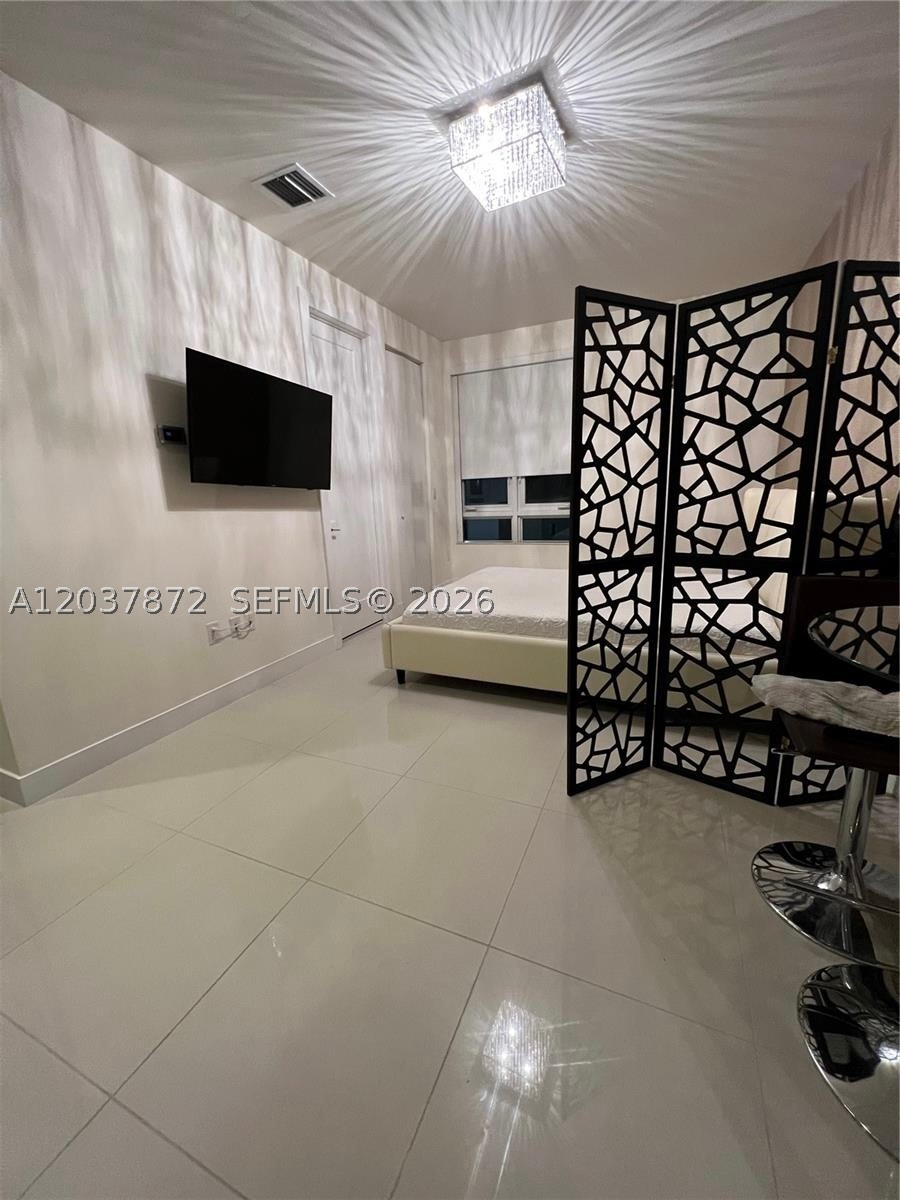 LANDMARK AT DORAL - Residential Lease