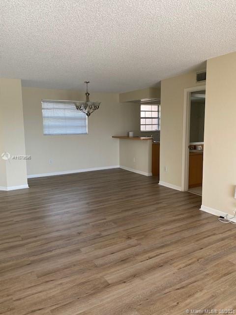 KEYS GATE CONDO NO ONE - Residential