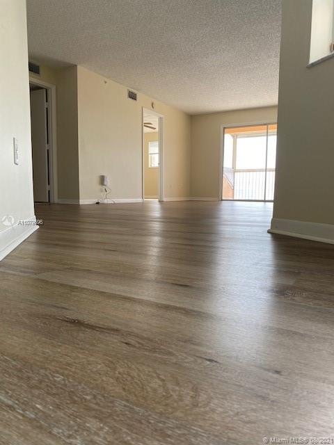KEYS GATE CONDO NO ONE - Residential