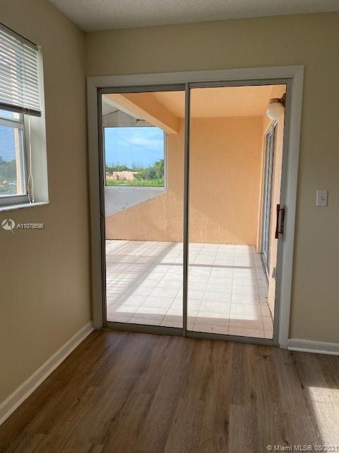 KEYS GATE CONDO NO ONE - Residential