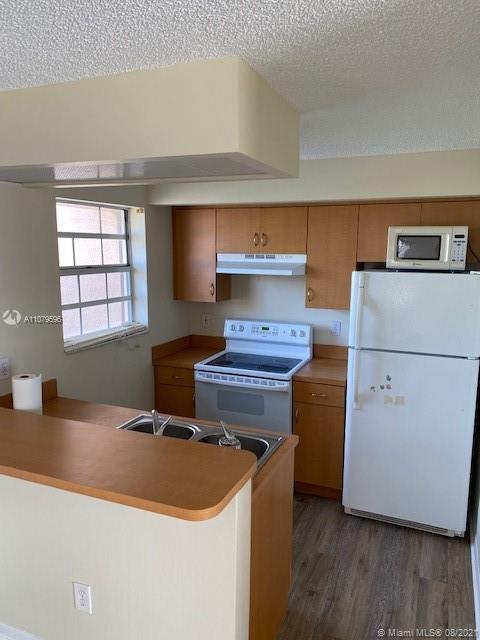 KEYS GATE CONDO NO ONE - Residential