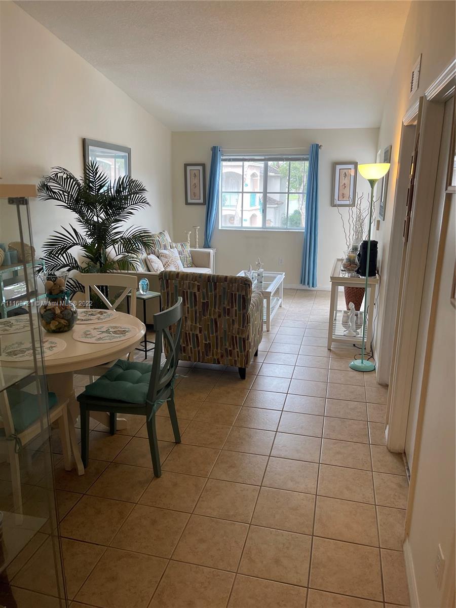 VENETIA GARDENS SOUTH CON - Residential