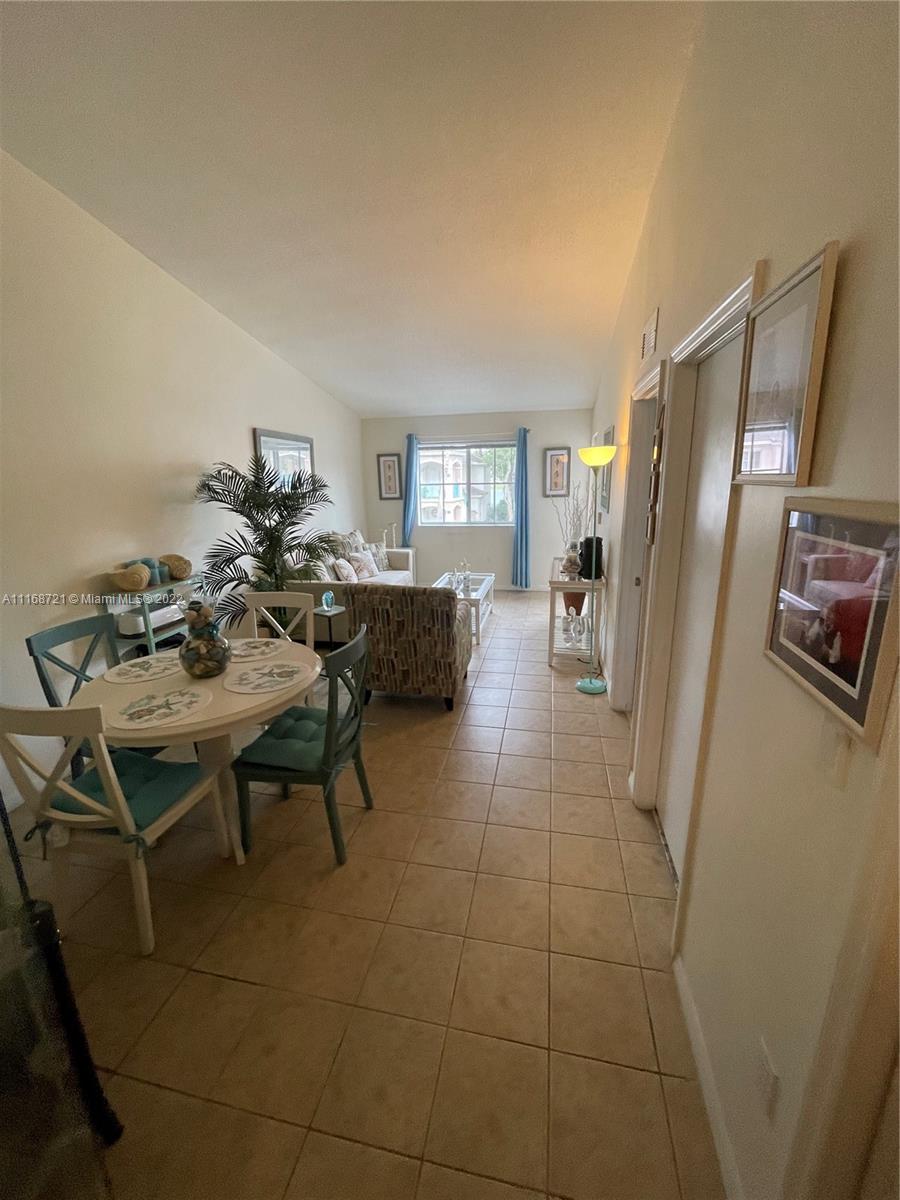 VENETIA GARDENS SOUTH CON - Residential
