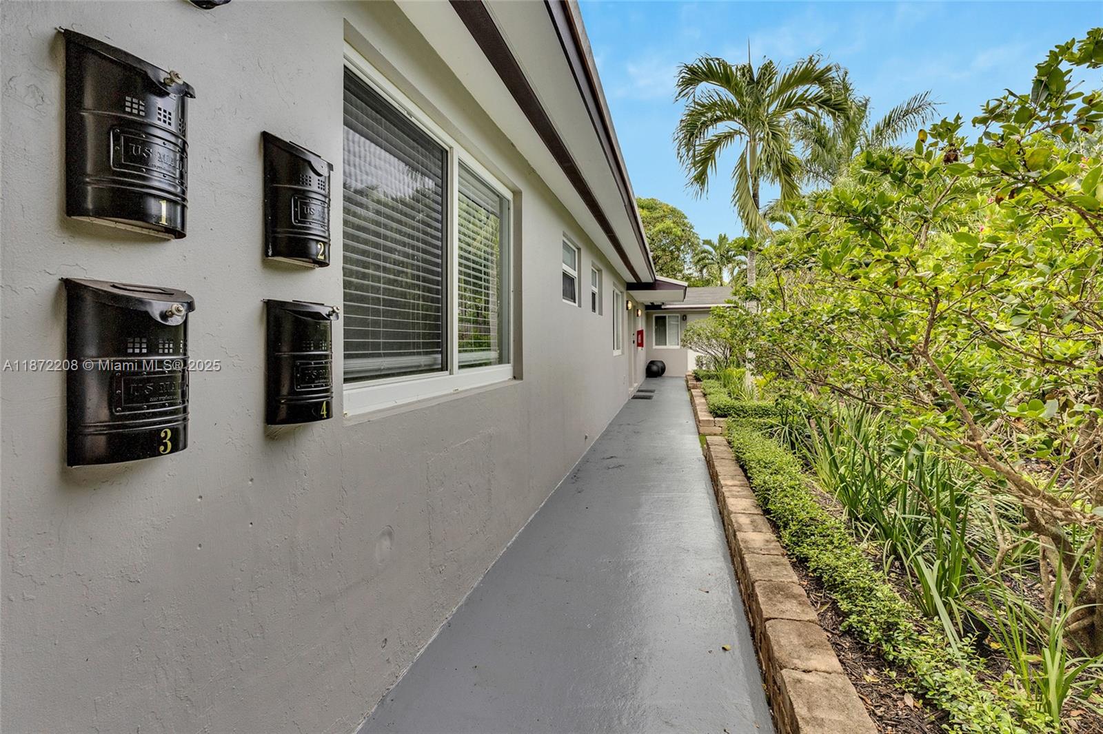 WAVERLY PLACE - Residential Lease