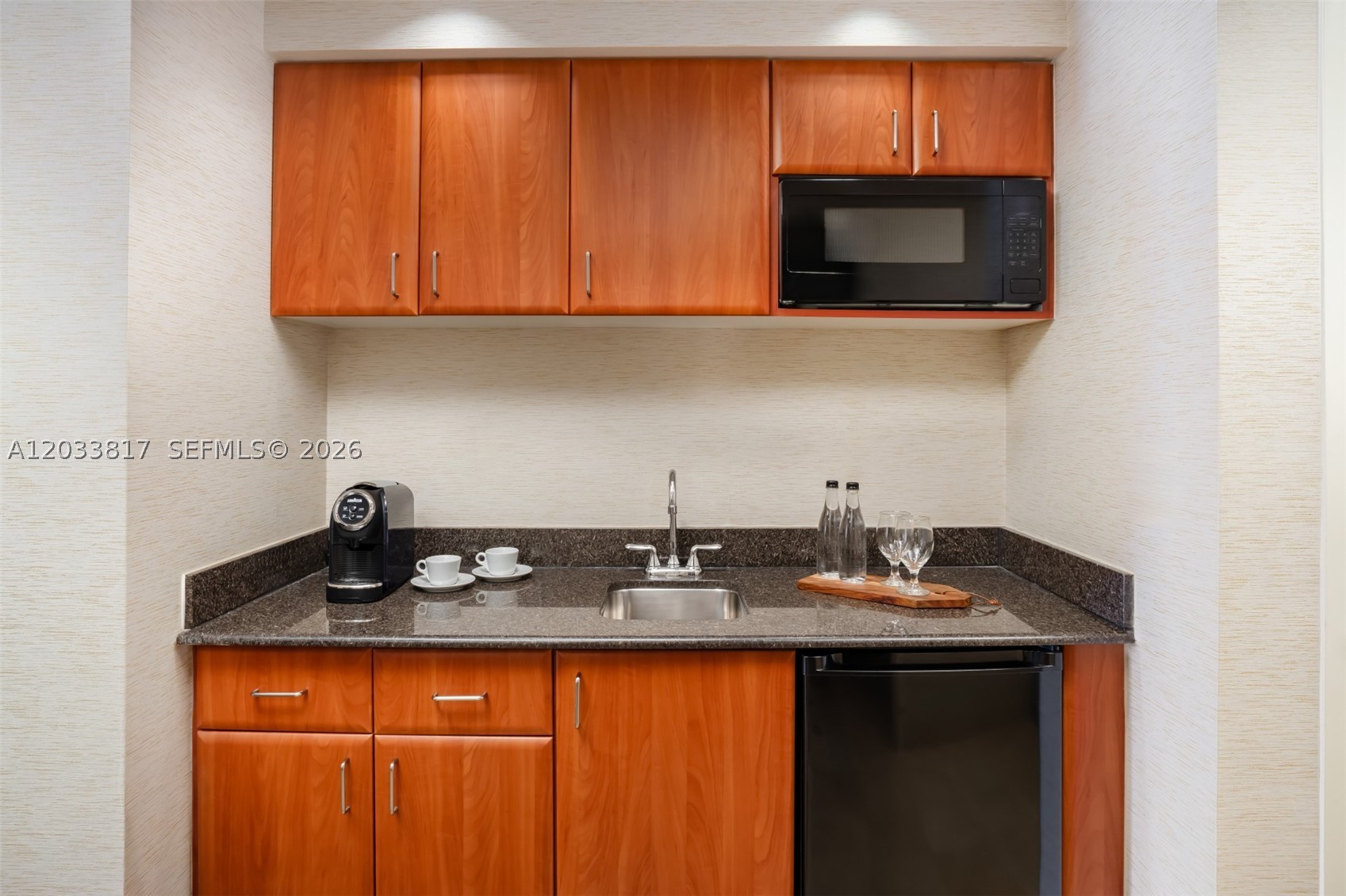 TRUMP INTERNATIONAL SONES - Residential