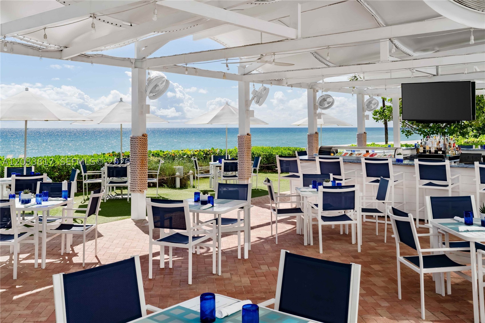 TRUMP INTERNATIONAL SONES - Residential