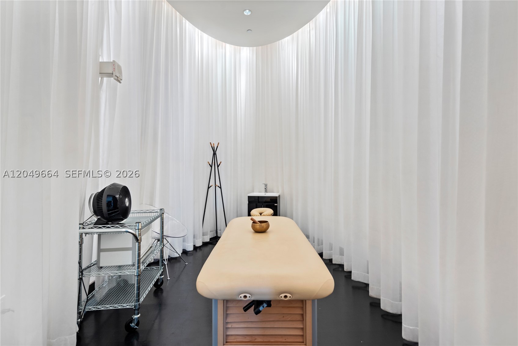 ICON CONDO - Residential Lease
