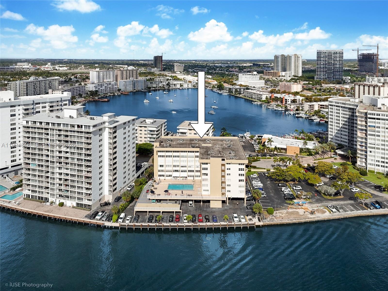 GOLDEN SAILS CONDO - Residential