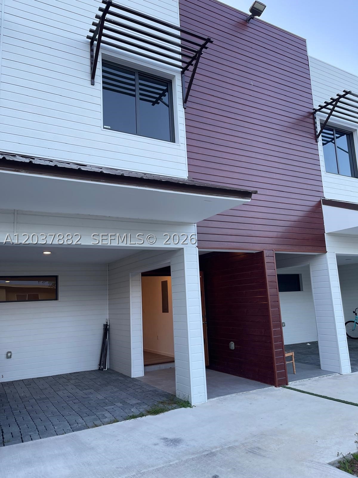Modern 3-bedroom, 2.5-bath townhouse with contemporary finishes, open living spaces, and a private patio. Conveniently located near shopping, dining, and major highways in Florida City. *This is an unapproved Short Sale *
