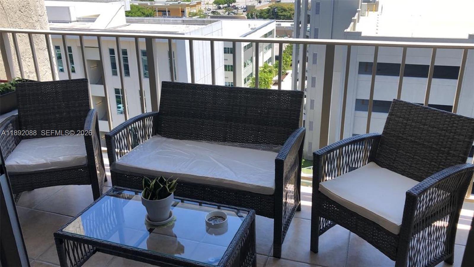 PLAZA OF WESTLAND CONDO - Residential