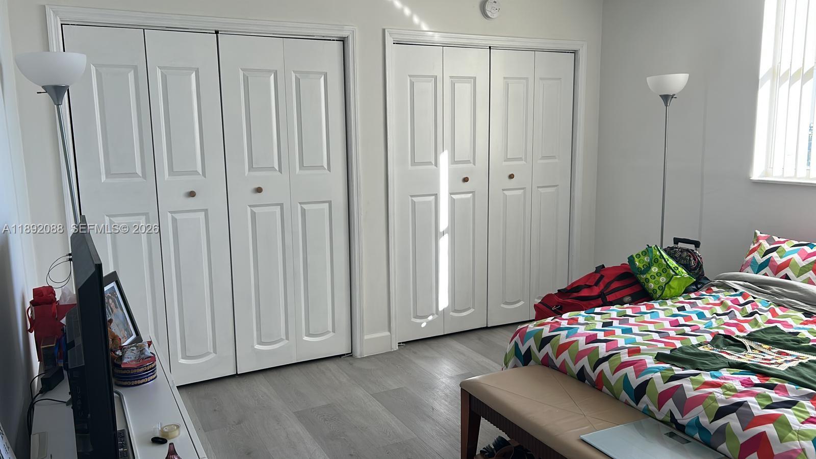 PLAZA OF WESTLAND CONDO - Residential